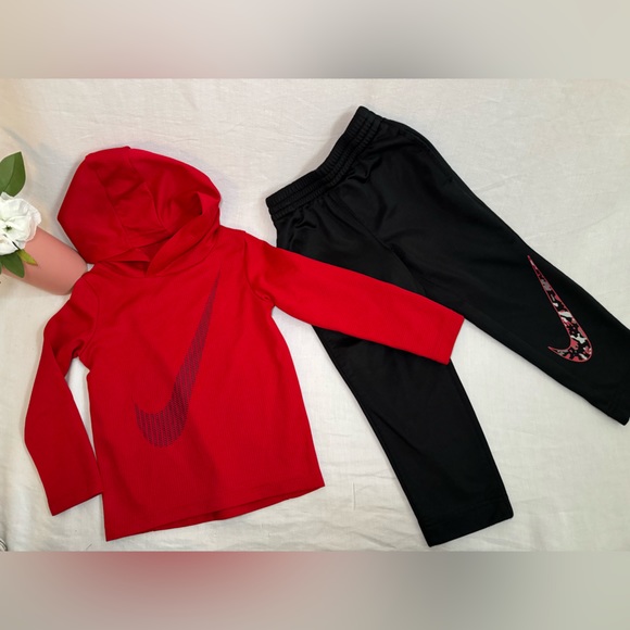 Nike Other - Boys Nike Set 2t